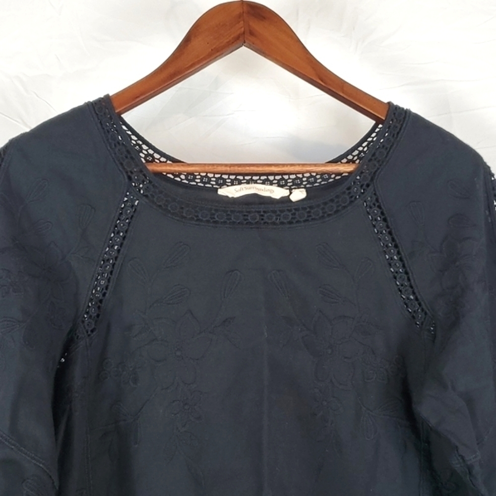 Soft Surroundings Black Floral Embroidered Crochet Hem‎ Blouse Top - Picture 2 of 8